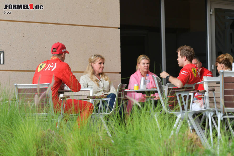 Foto zur News: Sebastian Vettel (Ferrari) und Mick Schumacher