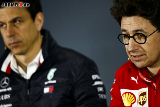 Foto zur News: Formel-1-Live-Ticker: Vettels Aufhängungsschaden in Nahaufnahme!