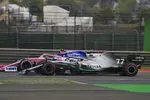 Foto zur News: Valtteri Bottas (Mercedes) und Lance Stroll (Racing Point)