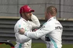 Foto zur News: Lewis Hamilton (Mercedes) und Valtteri Bottas (Mercedes)