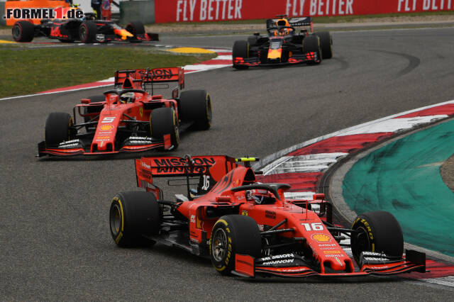 Foto zur News: In China wurde Leclerc früh angewiesen, Vettel überholen zu lassen.