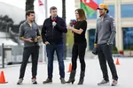 Foto zur News: Carlos Sainz (McLaren) und Lando Norris (McLaren)