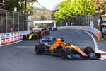 Foto zur News: Carlos Sainz (McLaren), Daniel Ricciardo (Renault) und Charles Leclerc (Ferrari)