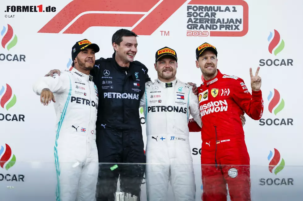 Foto zur News: Lewis Hamilton (Mercedes), Valtteri Bottas (Mercedes) und Sebastian Vettel (Ferrari)