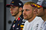 Foto zur News: Valtteri Bottas (Mercedes), Pierre Gasly (Red Bull) und Carlos Sainz (McLaren)