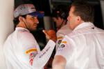 Foto zur News: Carlos Sainz (McLaren) und Zak Brown