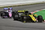 Foto zur News: Nico Hülkenberg (Renault) und Lance Stroll (Racing Point)