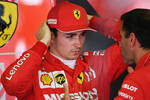 Foto zur News: Charles Leclerc (Ferrari) und Marc Gene