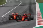 Foto zur News: Charles Leclerc (Ferrari) und Sebastian Vettel (Ferrari)