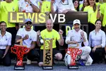 Foto zur News: Lewis Hamilton (Mercedes) und Valtteri Bottas (Mercedes)