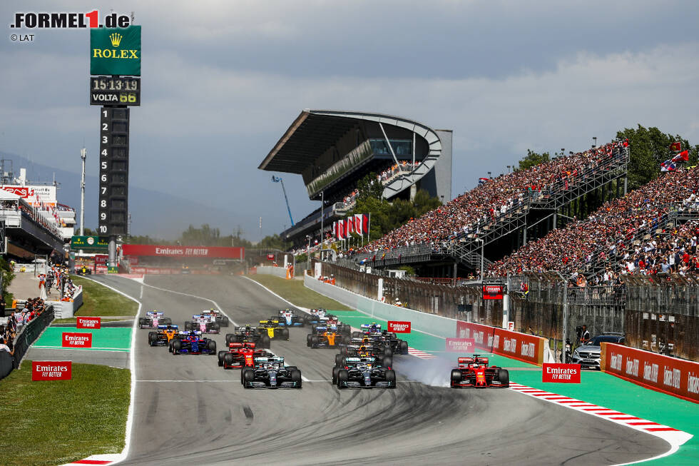 Foto zur News: Vettel verbremst sich, setzt aber trotzdem alles darauf, die Kurve zu kriegen