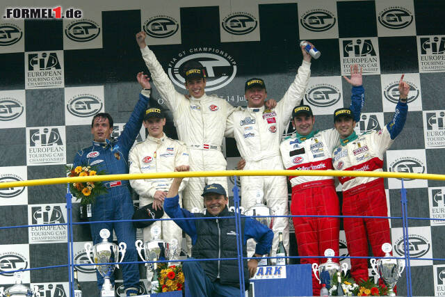 Foto zur News: Wissen viele nicht mehr: Der Österreicher war vor der Formel 1 selbst Rennfahrer. Hier als Sieger bei der FIA-GT-WM in Oschersleben 2002, gemeinsam mit Freund und Landsmann Philipp Peter.