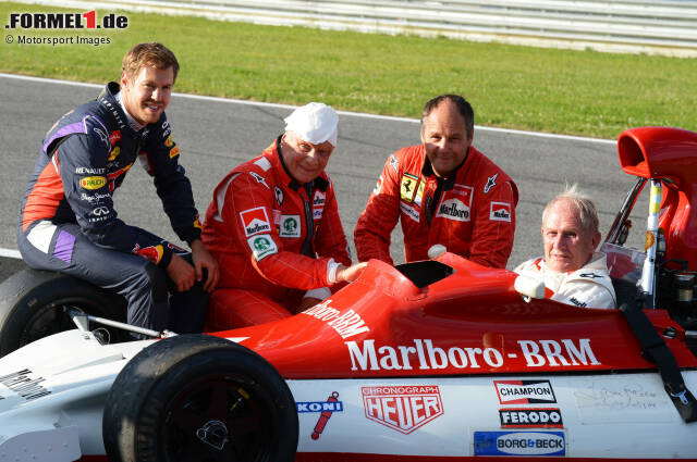 Foto zur News: In ihrem Element: Niki Lauda, Gerhard Berger und Helmut Marko beim Grand Prix von Österreich 2014. Als die Formel-1-Legenden ihre Demorunden fahren, jubeln die Fans lauter als beim Rennen ...