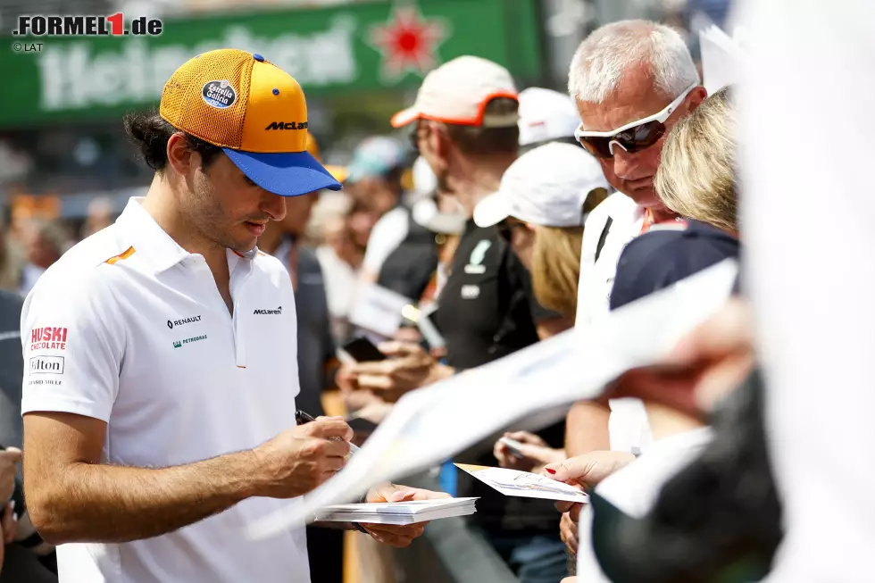 Foto zur News: Carlos Sainz (McLaren)