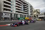 Foto zur News: Daniil Kwjat (Toro Rosso), Alexander Albon (Toro Rosso) und Nico Hülkenberg (Renault)