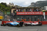 Foto zur News: Antonio Giovinazzi (Alfa Romeo) und Robert Kubica (Williams)