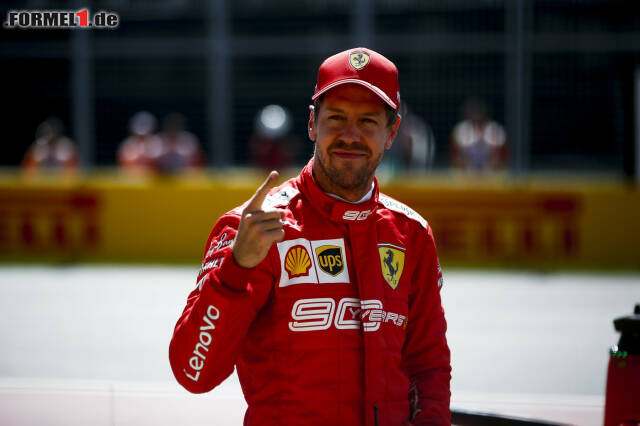 Foto zur News: Der Finger ist zurück: Sebastian Vettel beendete eine Durststrecke von 17 Rennen ohne Pole