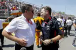 Foto zur News: Zak Brown und Christian Horner