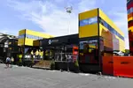 Foto zur News: Renault präsentiert beim Heimrennen ein neues Motorhome