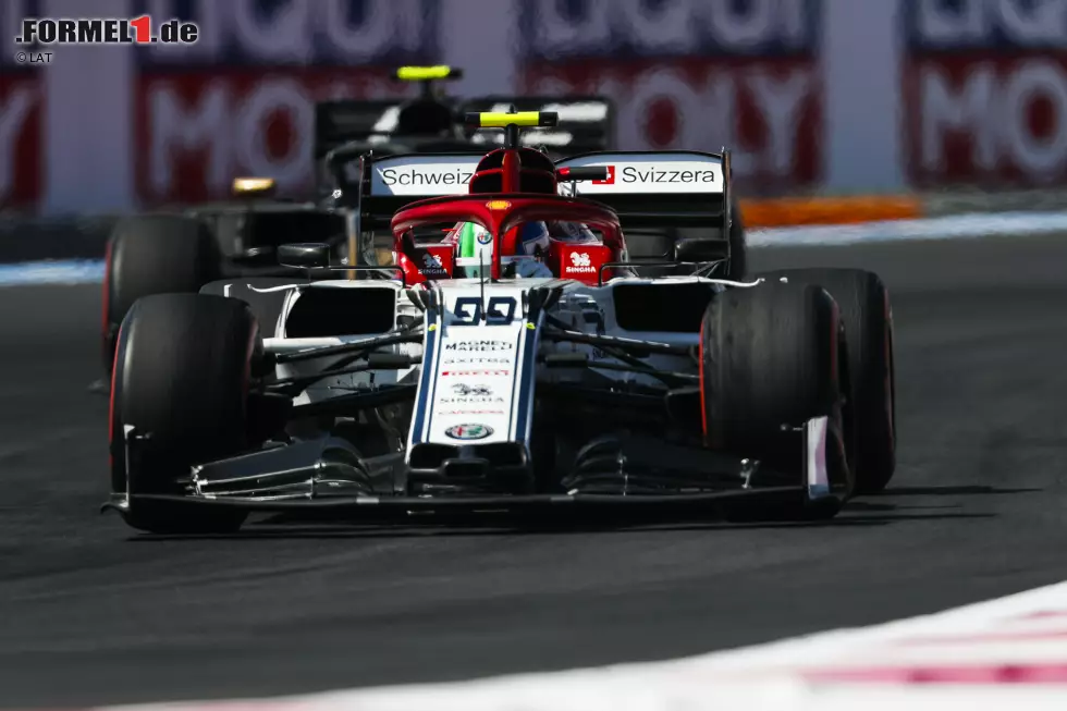 Foto zur News: Antonio Giovinazzi (Alfa Romeo) und Kevin Magnussen (Haas)