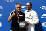 Foto zur News: Lewis Hamilton (Mercedes) und Jean Alesi