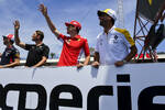 Foto zur News: Romain Grosjean (Haas), Charles Leclerc (Ferrari) und Daniel Ricciardo (Renault)