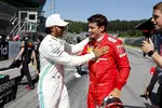 Foto zur News: Lewis Hamilton (Mercedes) und Charles Leclerc (Ferrari)