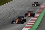 Foto zur News: Lando Norris (McLaren), Sebastian Vettel (Ferrari) und Max Verstappen (Red Bull)