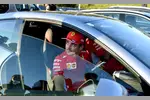 Foto zur News: Charles Leclerc (Ferrari) und Max Verstappen (Red Bull)