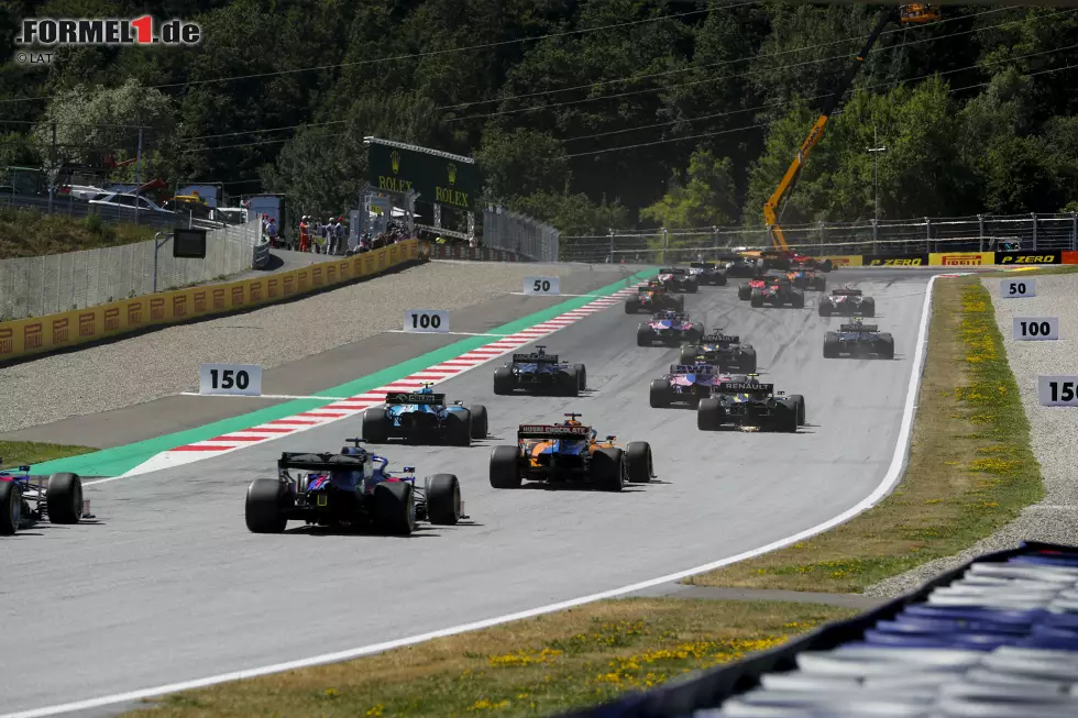 Robert Kubica (Williams), Carlos Sainz (McLaren), Daniil Kwjat (Toro Rosso) und George Russell (Williams) Foto zur News: Robert Kubica (Williams), Carlos Sainz (McLaren), Daniil Kwjat (Toro Rosso) und George Russell (Williams)