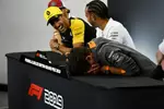 Foto zur News: Daniel Ricciardo (Renault) und Lando Norris (McLaren)