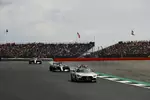 Foto zur News: Lewis Hamilton (Mercedes) und Valtteri Bottas (Mercedes)