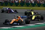 Foto zur News: Lando Norris (McLaren), Daniel Ricciardo (Renault), Nico Hülkenberg (Renault) und Alexander Albon (Toro Rosso)