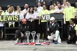 Foto zur News: Lewis Hamilton (Mercedes) und Valtteri Bottas (Mercedes)