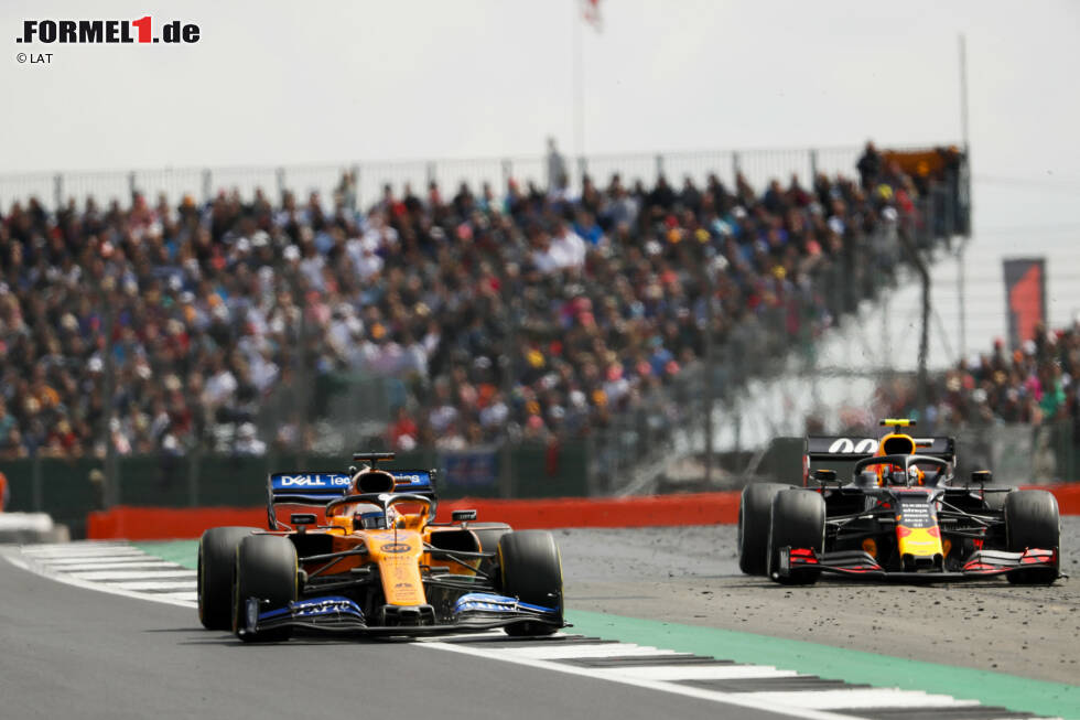 Foto zur News: Carlos Sainz (McLaren) und Pierre Gasly (Red Bull)