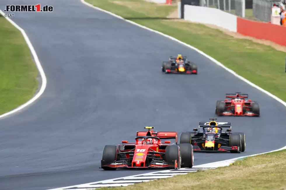 Foto zur News: Charles Leclerc (Ferrari), Max Verstappen (Red Bull), Sebastian Vettel (Ferrari) und Pierre Gasly (Red Bull)