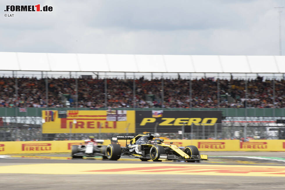 Foto zur News: Daniel Ricciardo (Renault) und Antonio Giovinazzi (Alfa Romeo)