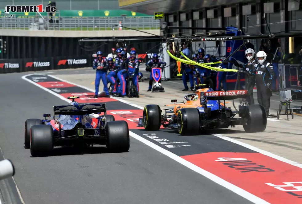 Foto zur News: Alexander Albon (Toro Rosso) und Lando Norris (McLaren)