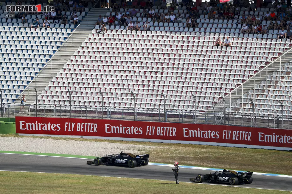 Foto zur News: Romain Grosjean (Haas) und Kevin Magnussen (Haas)