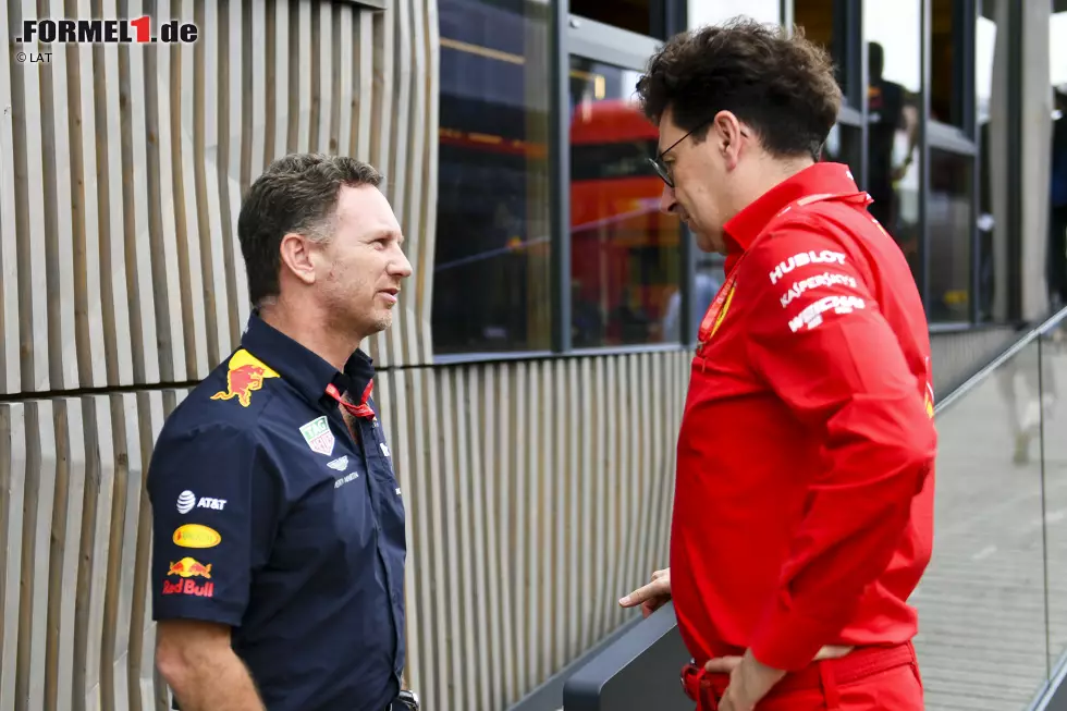 Foto zur News: Christian Horner und Mattia Binotto