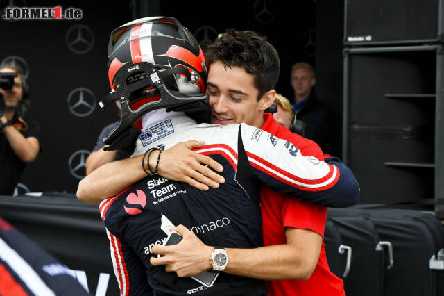 Foto zur News: Formel-1-Live-Ticker: Strafen für Alfa Romeo - Hamilton & Kubica punkten!