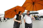 Foto zur News: Andreas Seidl und Zak Brown