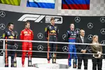 Foto zur News: Sebastian Vettel (Ferrari), Max Verstappen (Red Bull) und Daniil Kwjat (Toro Rosso)