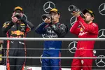 Foto zur News: Max Verstappen (Red Bull), Daniil Kwjat (Toro Rosso) und Sebastian Vettel (Ferrari)