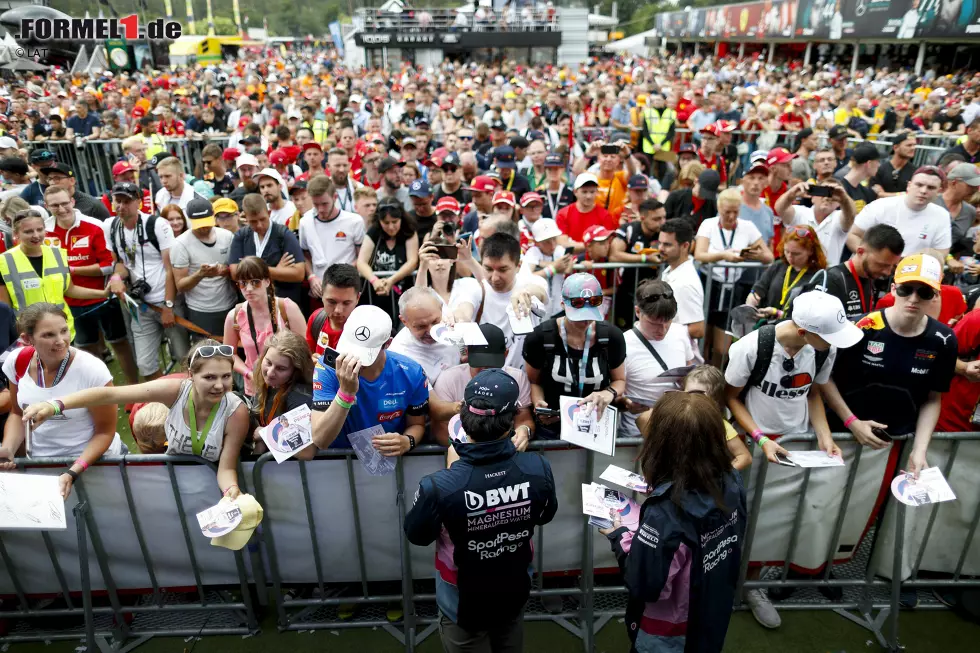 Foto zur News: Sergio Perez (Racing Point)