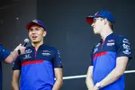 Foto zur News: Alexander Albon (Toro Rosso) und Daniil Kwjat (Toro Rosso)