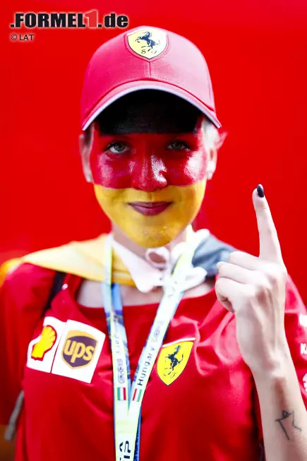 Foto zur News: Fan von Sebastian Vettel (Ferrari)