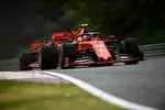 Foto zur News: Charles Leclerc (Ferrari) und Sebastian Vettel (Ferrari)