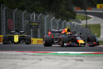 Foto zur News: Pierre Gasly (Red Bull) und Daniel Ricciardo (Renault)