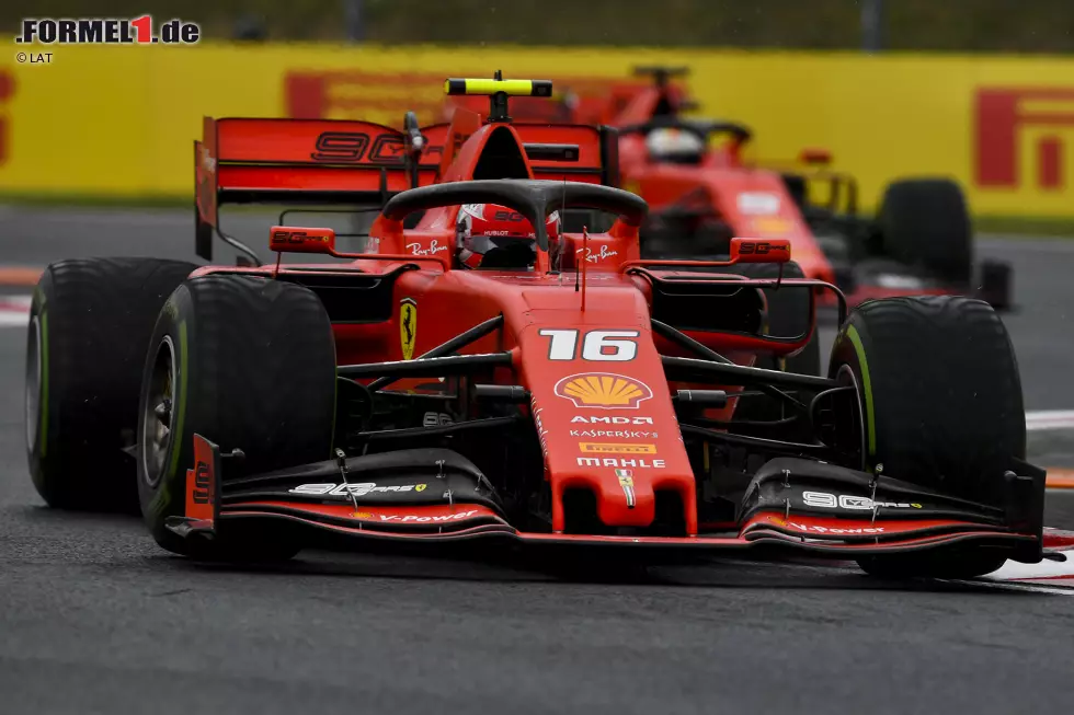 Foto zur News: Charles Leclerc (Ferrari) und Sebastian Vettel (Ferrari)